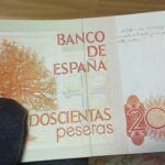 🎟️ Descubre todo sobre el icónico billete 200 pesetas: historia, curiosidades y valor actual 📜🔍